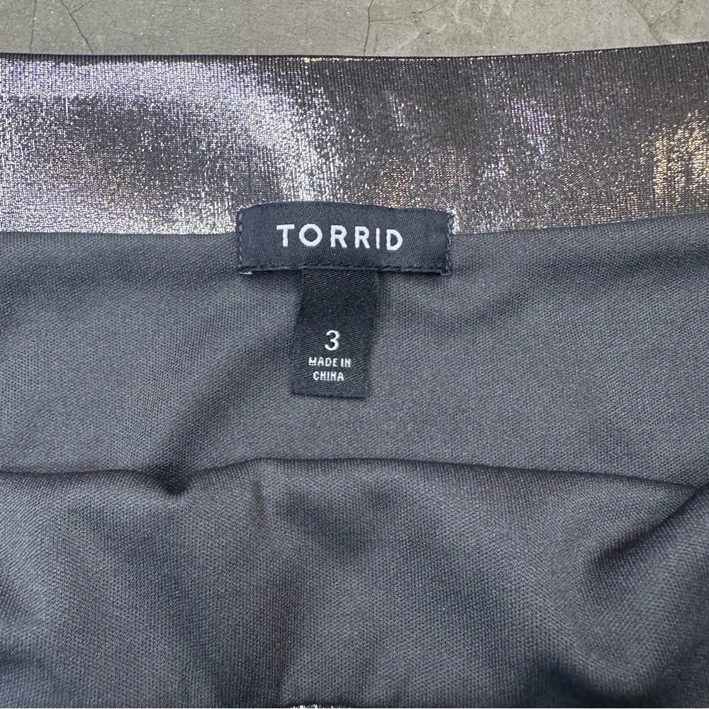 Torrid Metal Grey Liquid Shine Midi Skirt Sz 22 (Torrid 3) - Picture 7 of 11